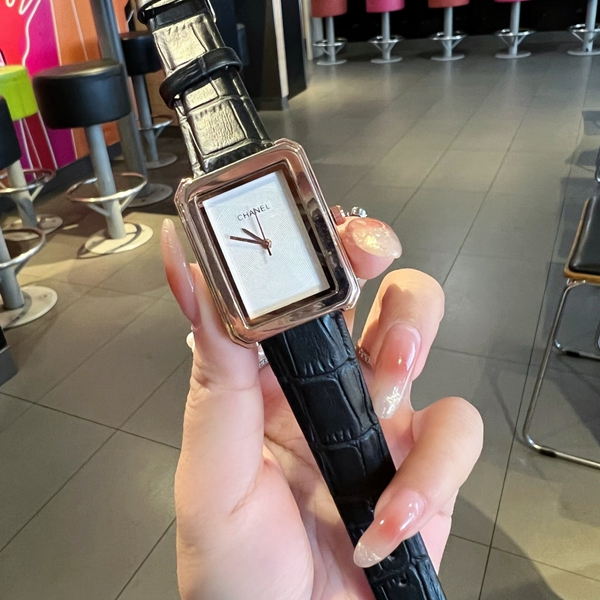 ブランド時計全体デザイン